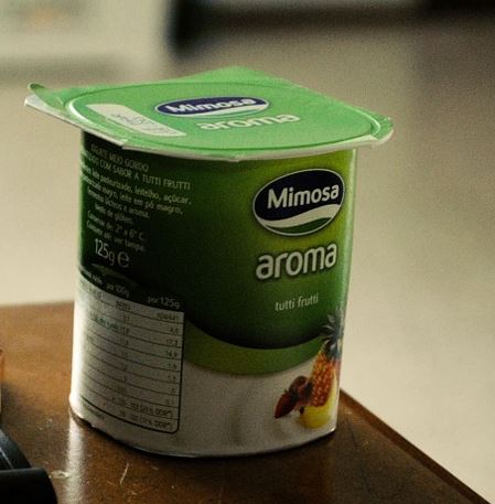 יוגורט כמה פחמימות יש בו?